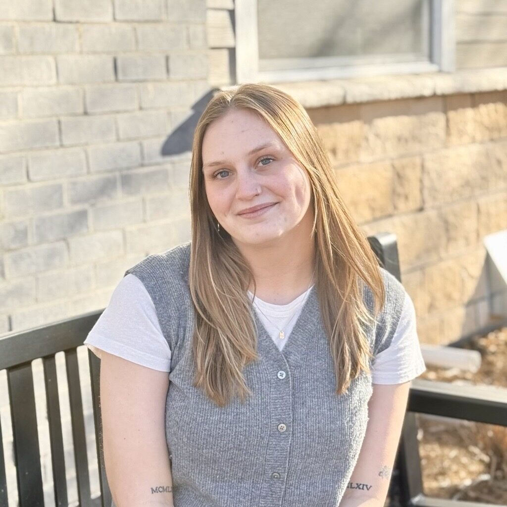 <b>Hannah Suskind, Operations Coordinator</b>
<br>(970) 488-1636<br>hannah@casalarimer.com