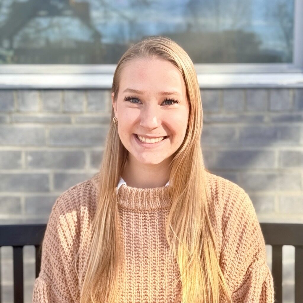 <b>Myah Taylor, Family Case Manager</b>
<br>(970) 488-1630<br>myah@casalarimer.com
